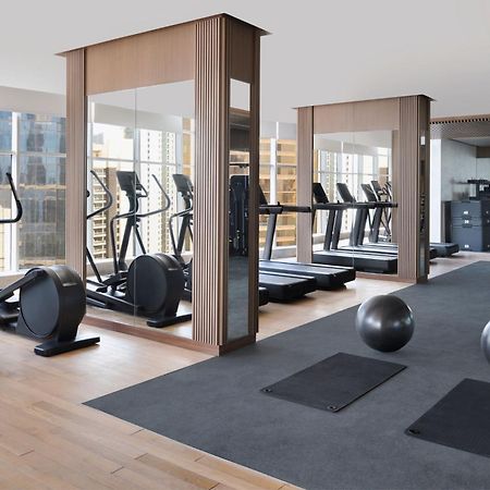 Element By Westin West Bay Doha Hotel Exterior foto The gym at The Hari