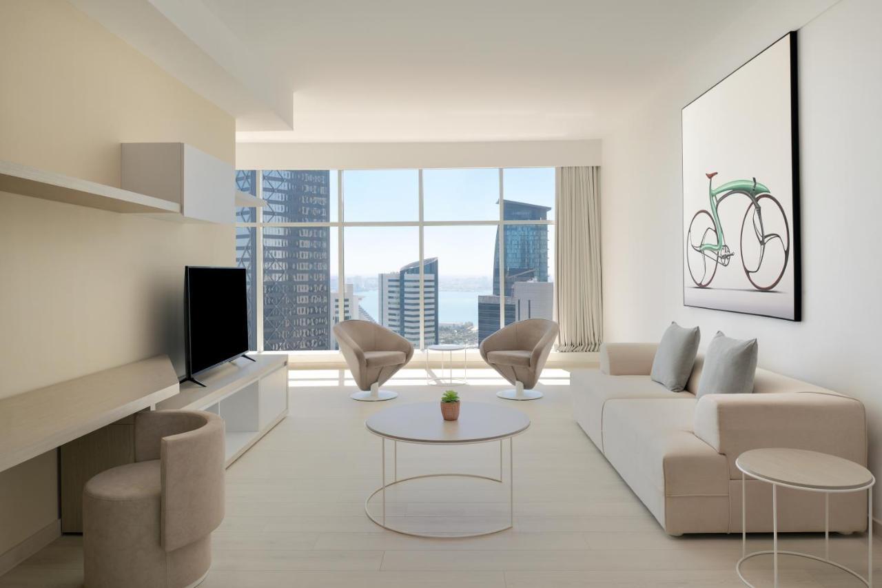 Element By Westin West Bay Doha Hotel Exterior foto A living room